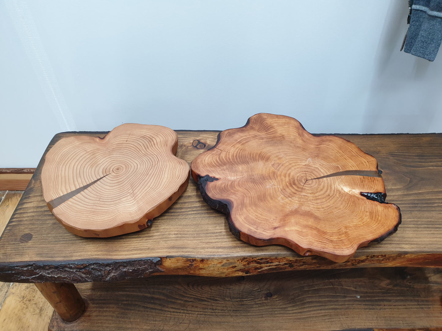 Unique Wooden Log Ring Table Centrepieces With Raised Feet