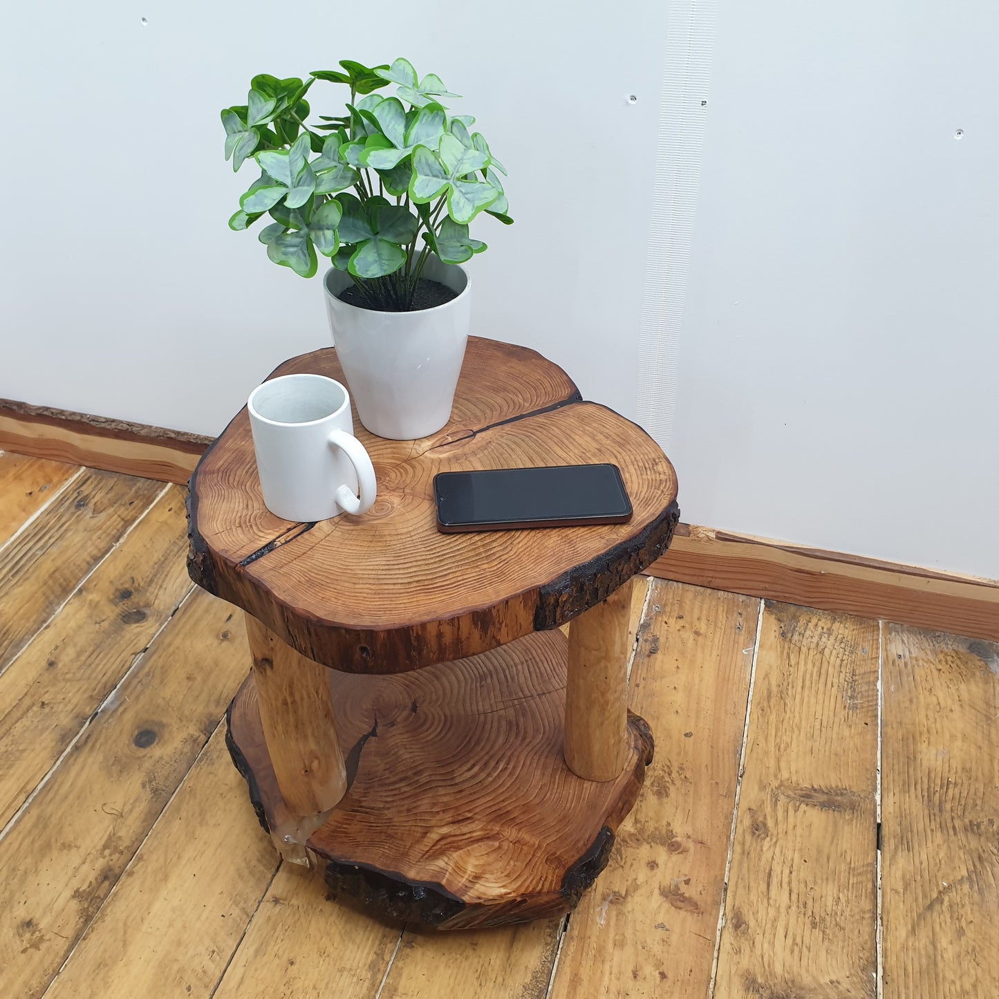 Rustic Log-Ring End Table/Bedside/Nightstand